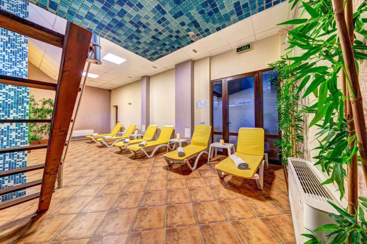Skyday Penthouse Deluxe At Oak Residence Szmoljan Kültér fotó